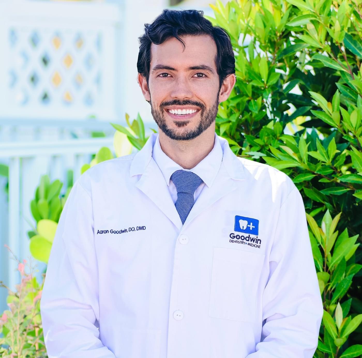 Portrait of Dr Aaron Goodwin